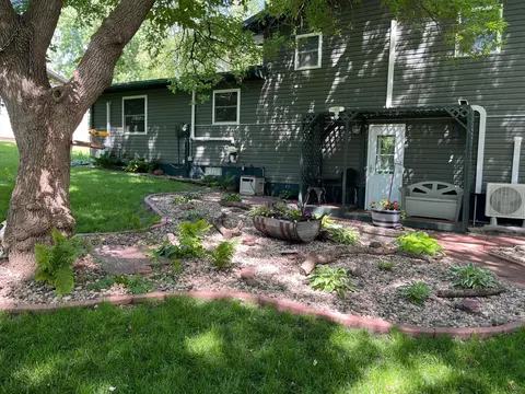 Exterior - 600 Plum Ave, Windom, MN 56101 photo 25 of 29