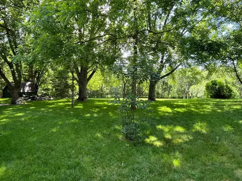 Exterior - 600 Plum Ave, Windom, MN 56101 photo 18 of 29