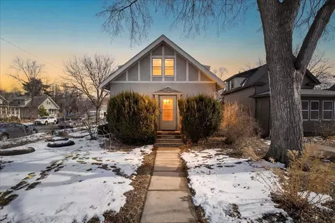 2501 33rd Ave S, Minneapolis, MN 55406