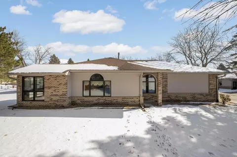 4125 Arbor Ln, Eagan, MN 55122