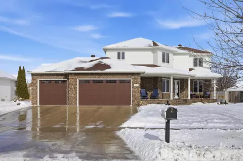 5144 Rose Creek Pkwy S, Fargo, ND 58104
