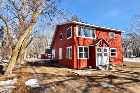 307 Riverside Ave NW, Melrose, MN 56352