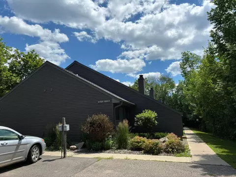 323 Quadna Mountain Rd, Hill City, MN 55748