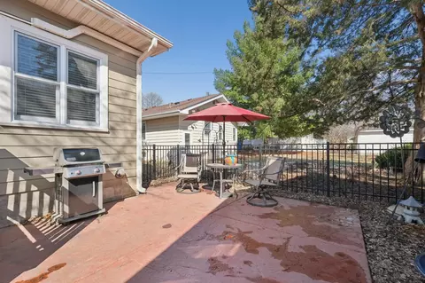 Exterior - 1676 Berkeley Ave, Saint Paul, MN 55105 photo 4 of 6