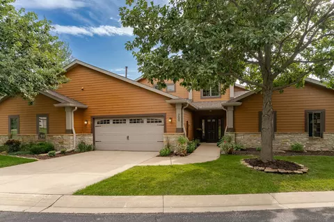 700 Panorama Cir NW, Rochester, MN 55901