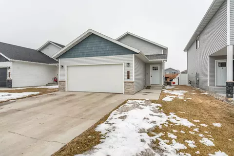 2045 11th St W, West Fargo, ND 58078