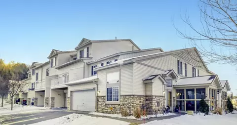 6689 Pine Crest Trl S, Cottage Grove, MN 55016