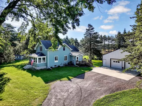 12897 Maxwell Rd, Chisago City, MN 55013
