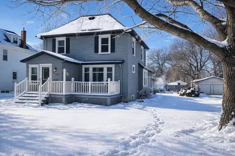 529 7th St NW, Willmar, MN 56201