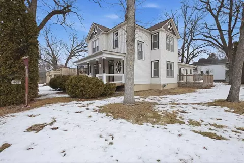 803 N Main St, Rice Lake, WI 54868