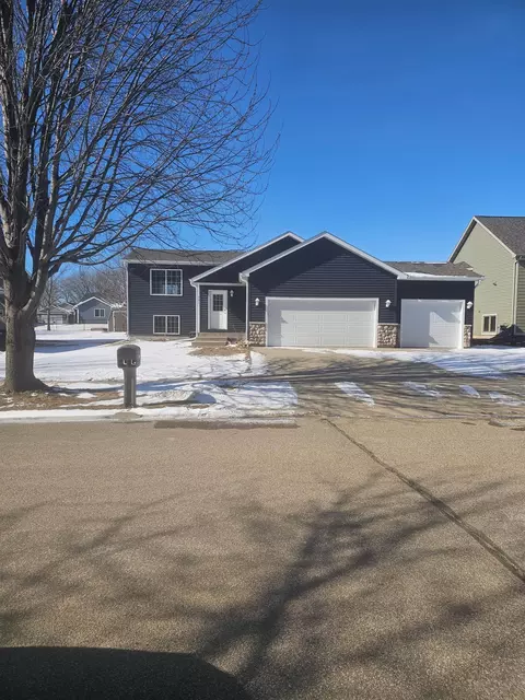 903 8th Ave NE, Kasson, MN 55944