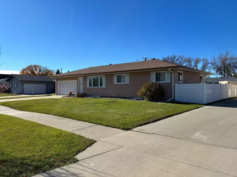 3110 Broadway N, Fargo, ND 58102