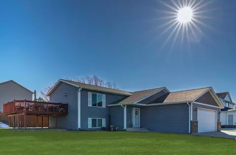 900 9th St NW, Kasson, MN 55944