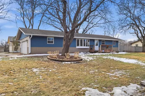 1412 10th Ave W, Shakopee, MN 55379