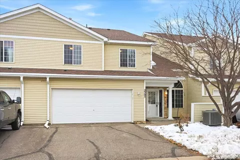 2305 Rosemary Curv, Hudson, WI 54016