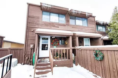 1723 42nd St S, Fargo, ND 58103