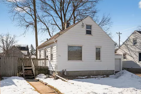 120 11th St NW, Rochester, MN 55901