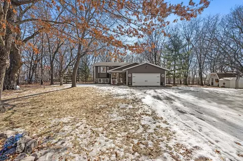 9821 300th Ave NW, Princeton, MN 55371