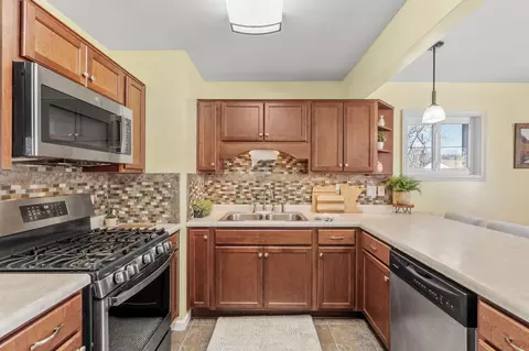 Kitchen - 2139 4th St E, Saint Paul, MN 55119 photo 2 of 6