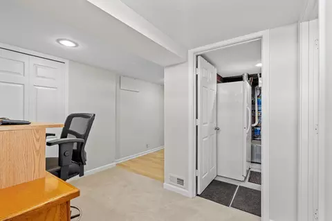 Entry Way - 2139 4th St E, Saint Paul, MN 55119 photo 3 of 3