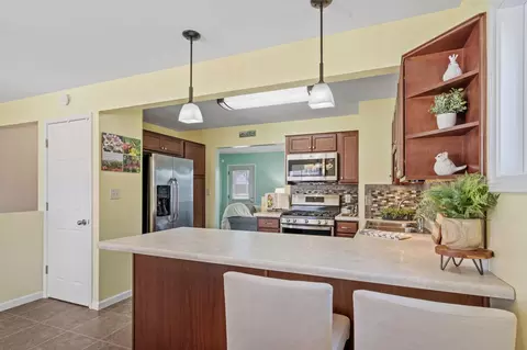 Kitchen - 2139 4th St E, Saint Paul, MN 55119 photo 4 of 6