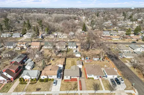 View/Area - 2139 4th St E, Saint Paul, MN 55119 photo 2 of 3