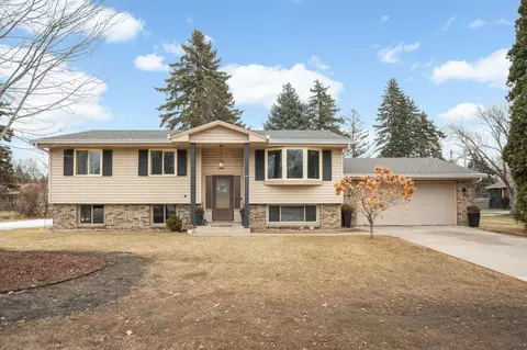 9821 Xerxes Ave S, Bloomington, MN 55431