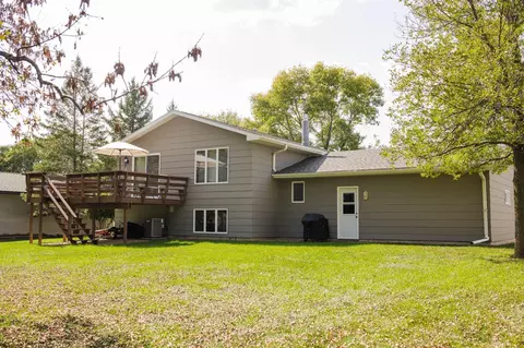 Exterior - 5 Westview Dr, Morris, MN 56267 photo 7 of 12