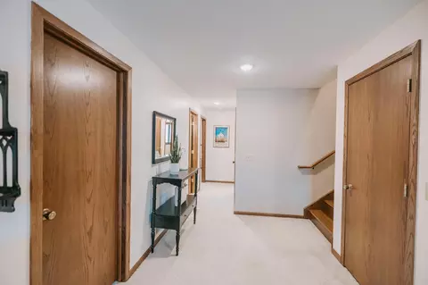 Entry Way - 5 Westview Dr, Morris, MN 56267 photo 9 of 10