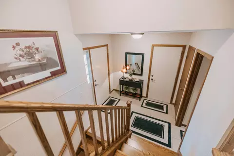 Entry Way - 5 Westview Dr, Morris, MN 56267 photo 2 of 10