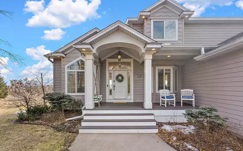 21609 Evergreen St NW, Oak Grove, MN 55011