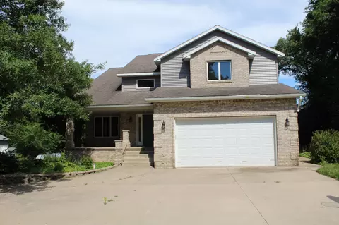 17042 250th Ave, Paynesville, MN 56362