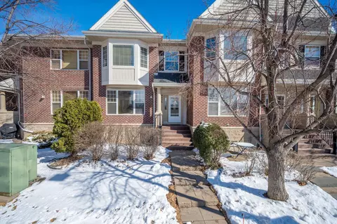 8026 Golden Valley Rd, Golden Valley, MN 55427