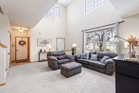 16365 Javari Ct, Lakeville, MN 55044