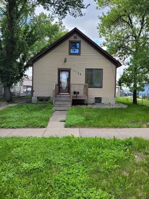 1140 19th St N, Fargo, ND 58102