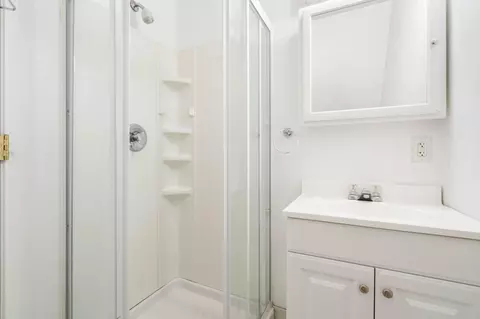 Bath - 1211 E 1st St, Duluth, MN 55805 photo 2 of 4