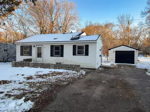 6907 52nd Ave N, Crystal, MN 55428