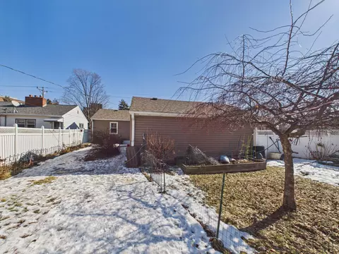 Exterior - 1401 7th Ave N, Saint Cloud, MN 56303 photo 7 of 8