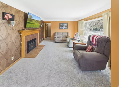 Living - 1401 7th Ave N, Saint Cloud, MN 56303 photo 1 of 3