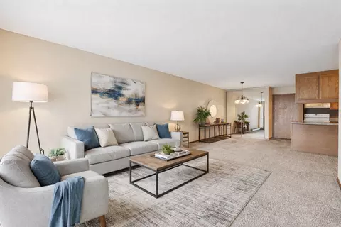 4680 Tower St SE #112, Prior Lake, MN 55372