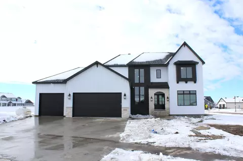 959 50th Ave W, West Fargo, ND 58078