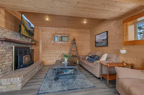 Living - 31574 Lowry Cir, Cushing, MN 56443 photo 2 of 3