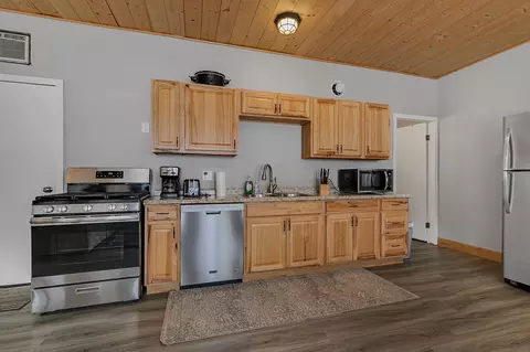 Kitchen - 31574 Lowry Cir, Cushing, MN 56443 photo 5 of 5