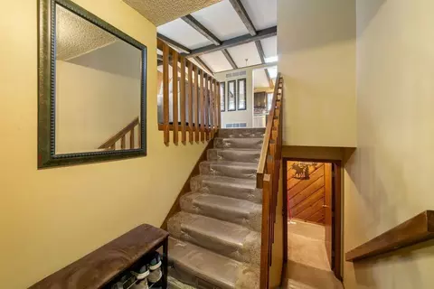 Entry Way - 4614 Beacon Hill Rd, Eagan, MN 55122 photo 2 of 3