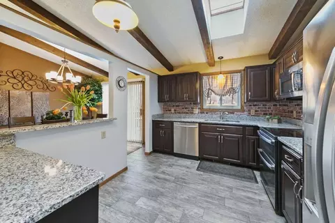 Kitchen - 4614 Beacon Hill Rd, Eagan, MN 55122 photo 1 of 3