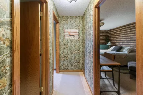 Entry Way - 4614 Beacon Hill Rd, Eagan, MN 55122 photo 3 of 3