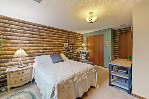 Bedroom - 4614 Beacon Hill Rd, Eagan, MN 55122 photo 6 of 10