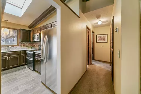 Entry Way - 4614 Beacon Hill Rd, Eagan, MN 55122 photo 1 of 3