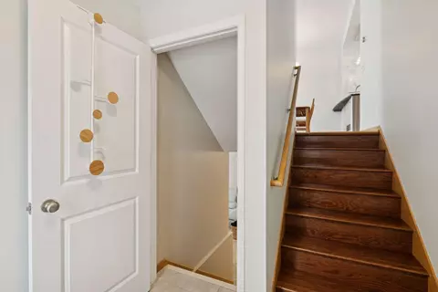 Entry Way - 628 3rd Ave NE, Minneapolis, MN 55413 photo 2 of 3