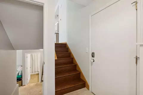 Entry Way - 628 3rd Ave NE, Minneapolis, MN 55413 photo 3 of 3